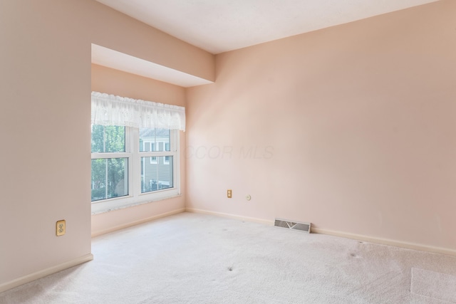 5613 Chowning Way, Columbus, OH 43213 - carpeted empty room featuring baseboards