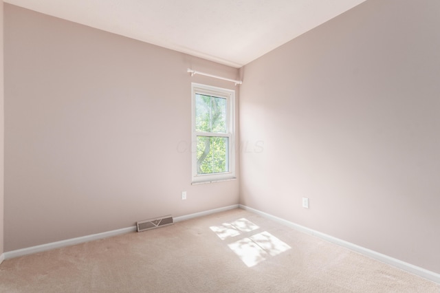 5613 Chowning Way, Columbus, OH 43213 - unfurnished room with light colored carpet and baseboards