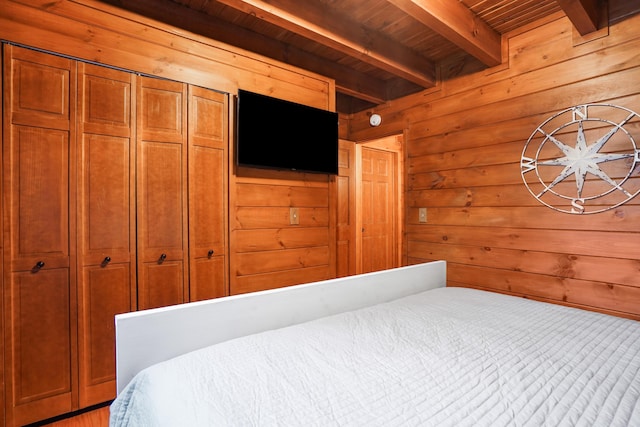 16651 Skinner Rd, Logan, OH 43138 - bedroom featuring a wooden ceiling with exposed beams and rustic walls