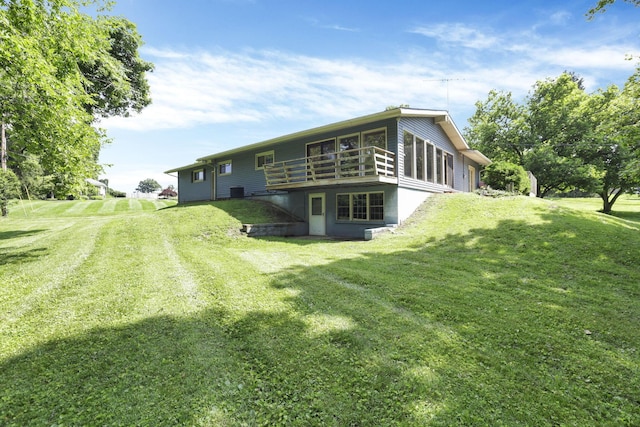 1725 Graham Dr NE, Lancaster, OH 43130 - back of house featuring a yard and a deck