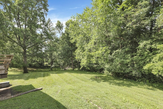 1725 Graham Dr NE, Lancaster, OH 43130 - view of grassy yard