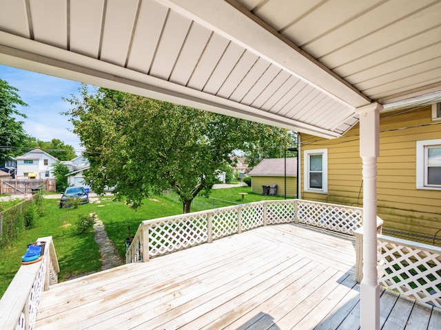 366 S Richardson Ave, Columbus, OH 43204 - view of wooden terrace