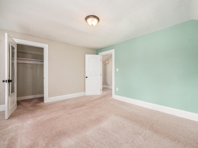 366 S Richardson Ave, Columbus, OH 43204 - unfurnished bedroom with a closet and carpet floors