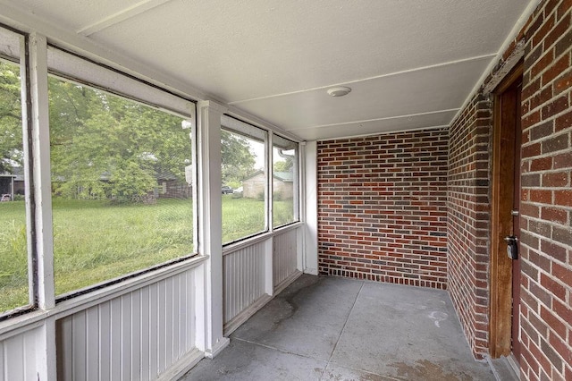 211 Buckingham St, Newark, OH 43055 - view of unfurnished sunroom