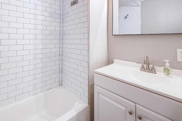 211 Buckingham St, Newark, OH 43055 - bathroom featuring vanity and shower / washtub combination