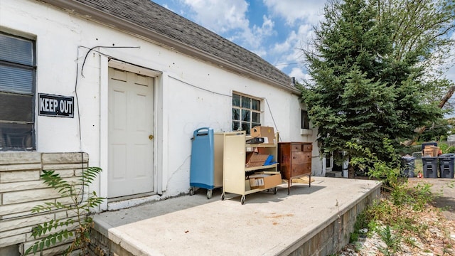 1822 W Mound St, Columbus, OH 43223 - property entrance with a shingled roof