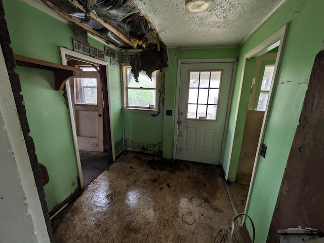 1325 Smith Rd, Columbus, OH 43207 - view of doorway to outside
