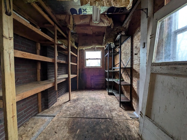 1325 Smith Rd, Columbus, OH 43207 - view of storage