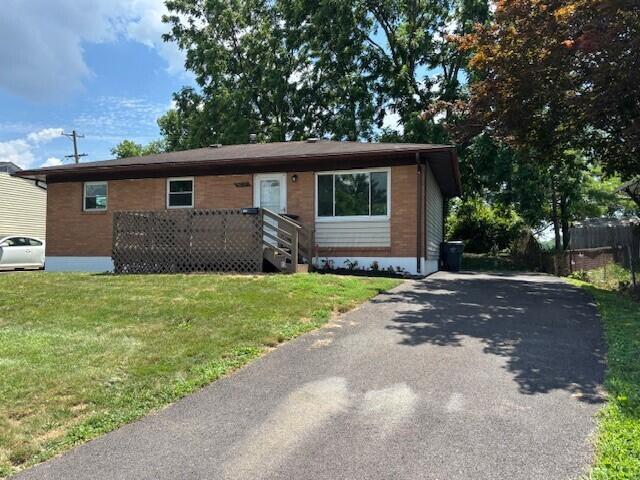 5299 Fullerton Dr, Columbus, OH 43232 - photo 3