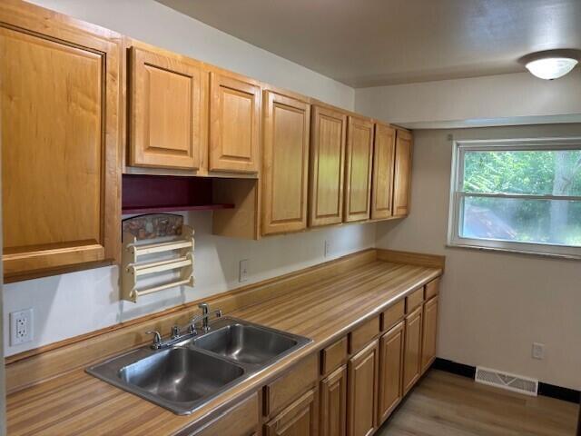 5299 Fullerton Dr, Columbus, OH 43232 - photo 17