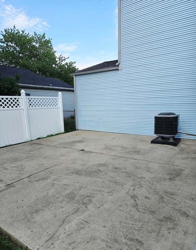 252 Rockcreek Dr, Delaware, OH 43015 - photo 7
