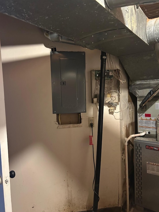 5479 Worthington Forest Pl, Columbus, OH 43229 - below grade area with electric panel