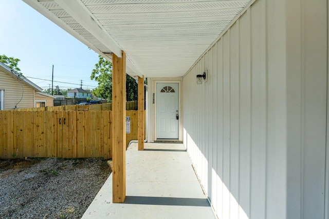 3189 E 6th Ave, Columbus, OH 43219 - entrance to property