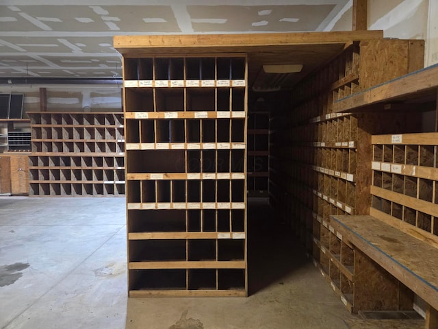 7376 Mink St SW, Pataskala, OH 43062 - wine area featuring unfinished concrete floors