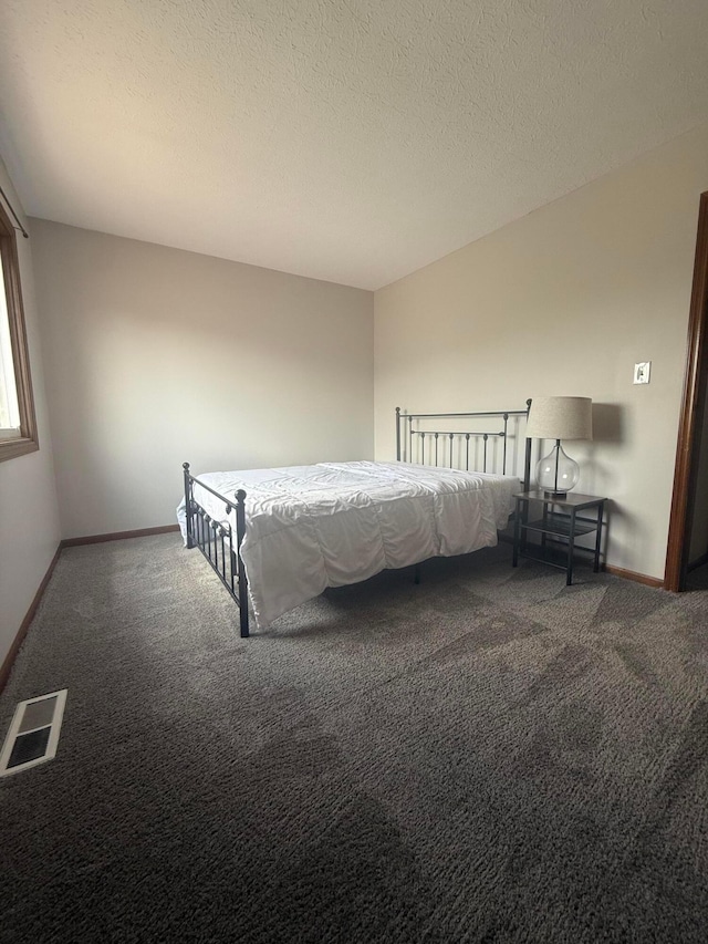 2022 Queensgate Ln, Columbus, OH 43235 - bedroom with carpet floors