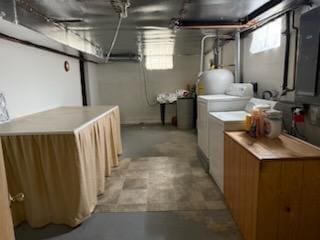 521 Kenton Galion Rd E, Marion, OH 43302 - basement featuring independent washer and dryer and plenty of natural light