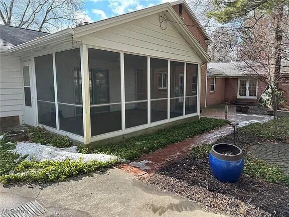 1139 Chelmsford St NW, North Canton, OH 44720 - photo 5