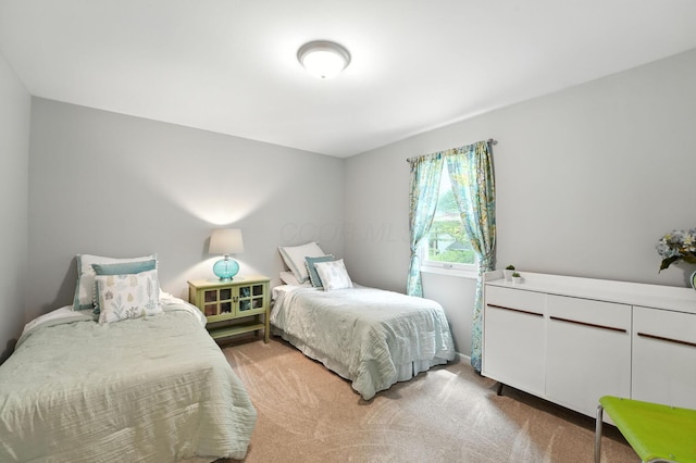 371 Ashworth Ct, Dublin, OH 43017 - bedroom with light carpet