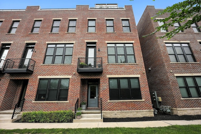 587 W 2nd Ave, Columbus, OH 43201 - photo 1