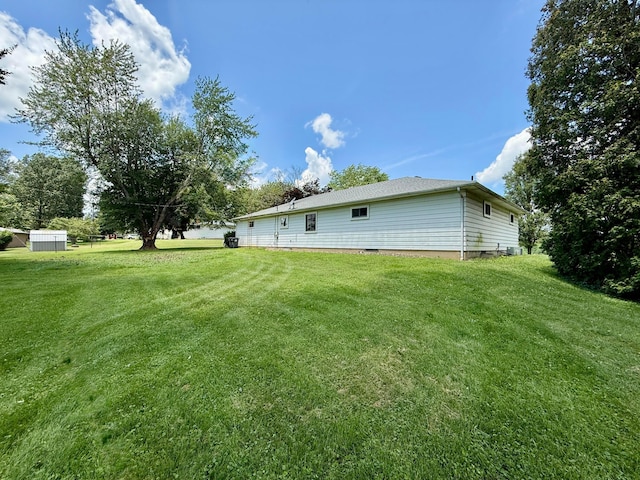 403 N Columbus St, Somerset, OH 43783 - view of grassy yard