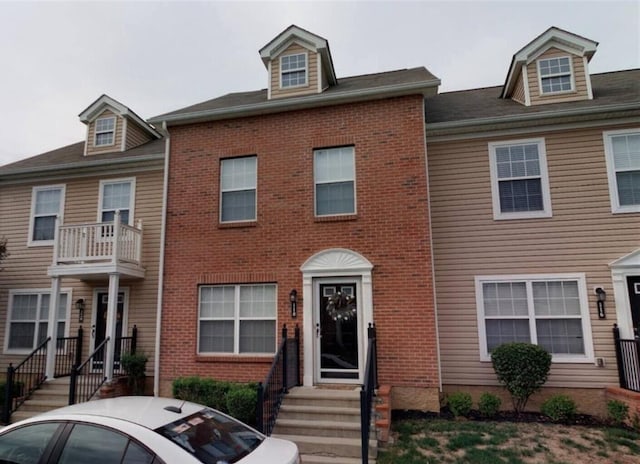118 Gifford Rd, Columbus, OH 43235 - photo 1