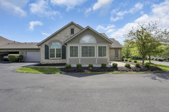 3452 Timberside Dr, Powell, OH 43065 - photo 1