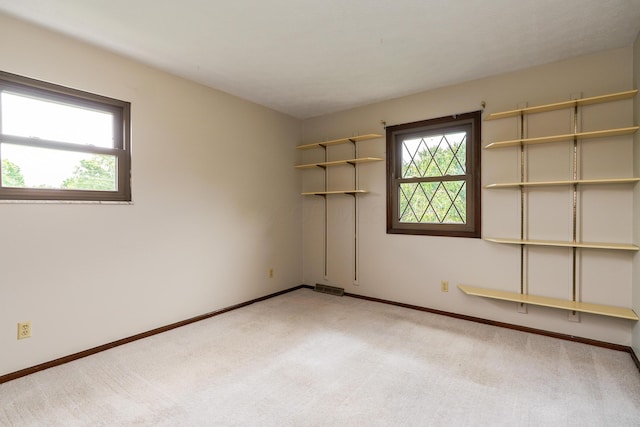 1258 Denbigh Dr, Columbus, OH 43220 - photo 31