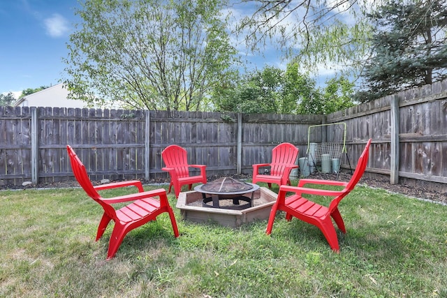 8512 Squad Dr, Galloway, OH 43119 - view of yard featuring a fire pit