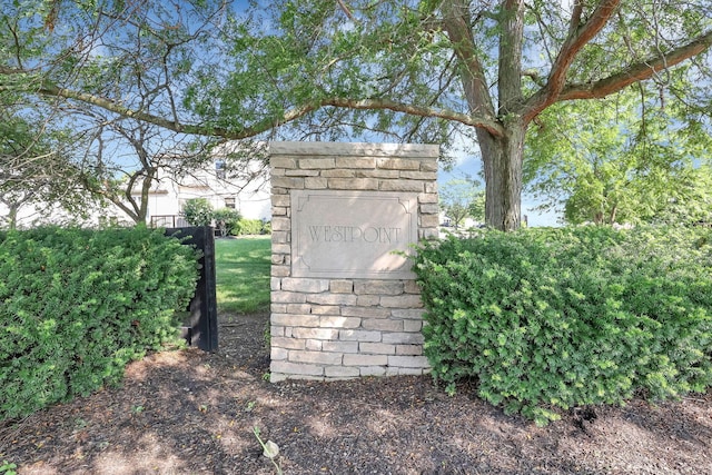8512 Squad Dr, Galloway, OH 43119 - view of community sign