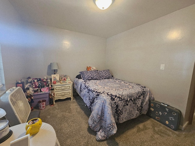 112 N George St, Lancaster, OH 43130 - bedroom featuring carpet floors