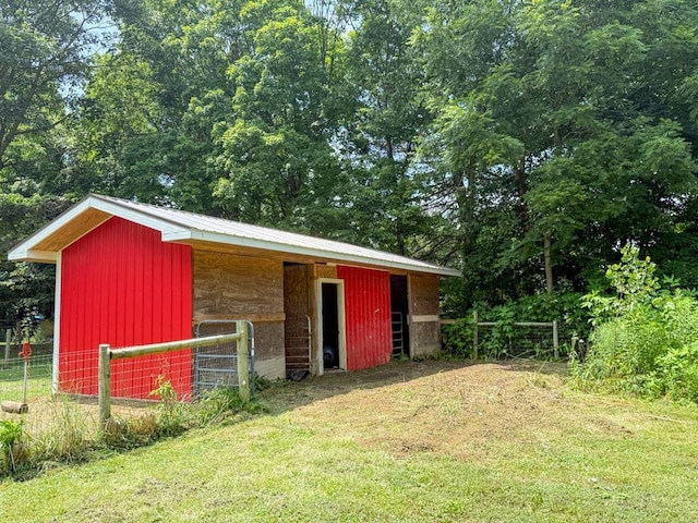 206 William St, Fulton, OH 43321 - view of horse barn