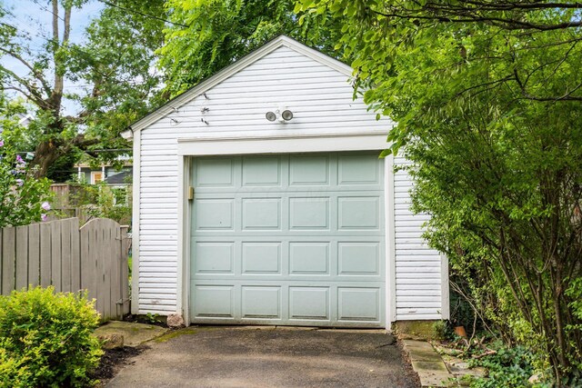 193 Chatham Rd, Columbus, OH 43214 - photo 28