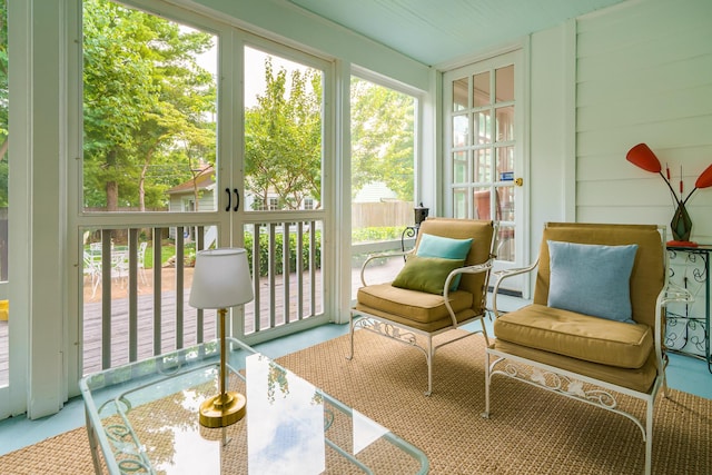 1010 Vernon Rd, Columbus, OH 43209 - view of sunroom