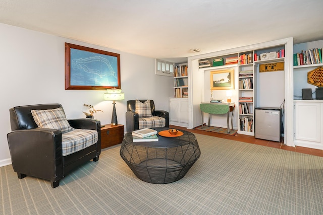 1010 Vernon Rd, Columbus, OH 43209 - view of sitting room