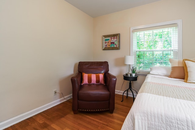 1010 Vernon Rd, Columbus, OH 43209 - bedroom with wood finished floors