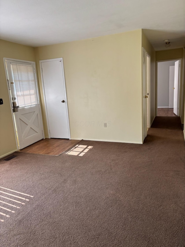 1115 Bermuda Dr, Marion, OH 43302 - unfurnished room featuring carpet floors and baseboards