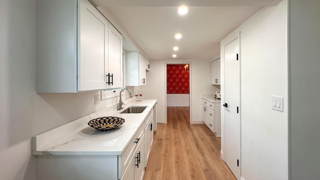 5078 Grassland Dr, Dublin, OH 43016 - kitchen featuring light wood-style flooring, recessed lighting, and white cabinetry