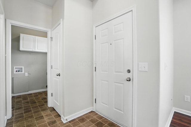 5804 Trail Creek Dr, Dublin, OH 43016 - entrance foyer featuring baseboards