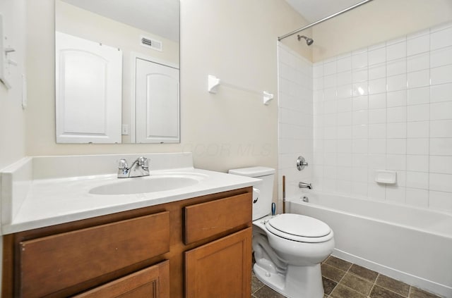 5804 Trail Creek Dr, Dublin, OH 43016 - full bath featuring vanity and  shower combination