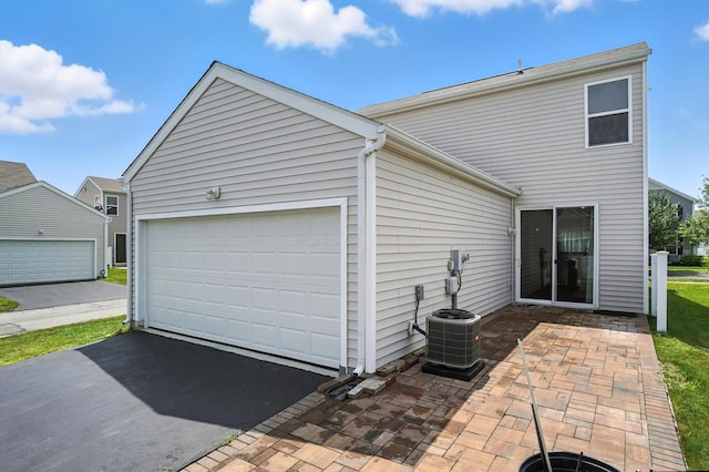 5804 Trail Creek Dr, Dublin, OH 43016 - garage with asphalt driveway