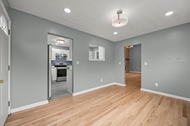 1677 Kenview Rd, Columbus, OH 43209 - photo 13