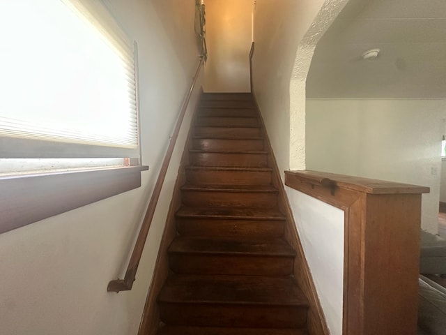 554 S Ogden Ave, Columbus, OH 43204 - photo 8