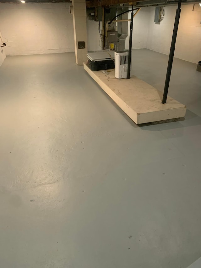 5356 Harding Hwy E, Caledonia, OH 43314 - unfinished basement with heating unit