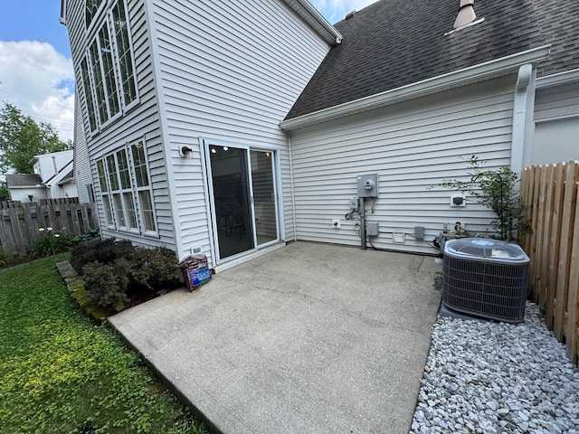 6282 Mcnaughten Place Ln Unit 39, Columbus, OH 43213 - view of patio