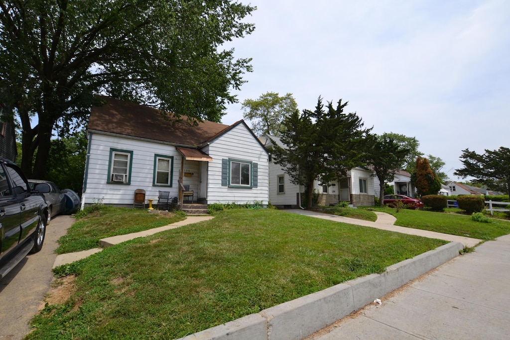 1092 Duxberry Ave, Columbus, OH 43211 - photo 3