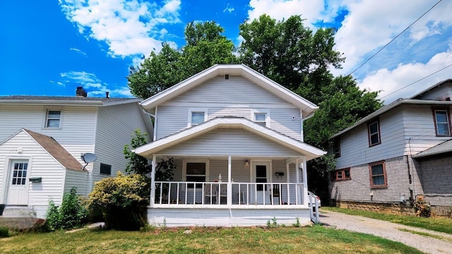 576 Cortlandt Ave, Lima, OH 45801 - photo 1