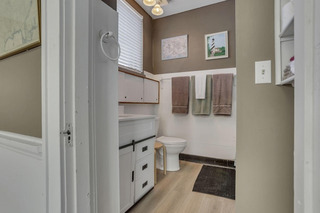 131 E Chestnut St, Lancaster, OH 43130 - bathroom with wood finished floors and vanity