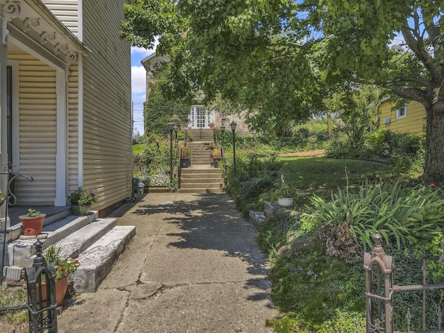 131 E Chestnut St, Lancaster, OH 43130 - view of yard featuring stairway