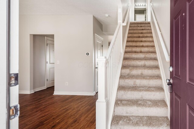 1532 W Quail Run Dr, Newark, OH 43055 - photo 3