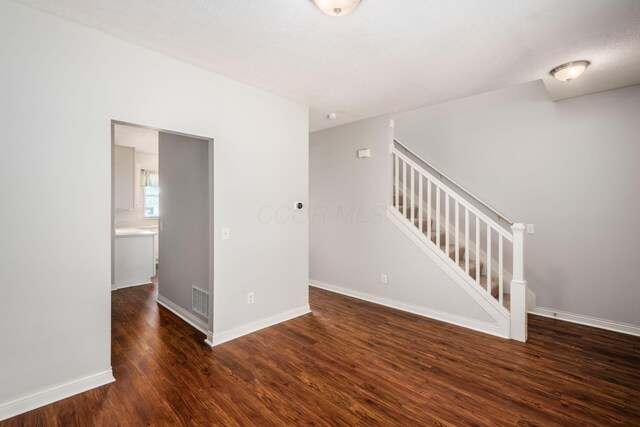 1532 W Quail Run Dr, Newark, OH 43055 - photo 5
